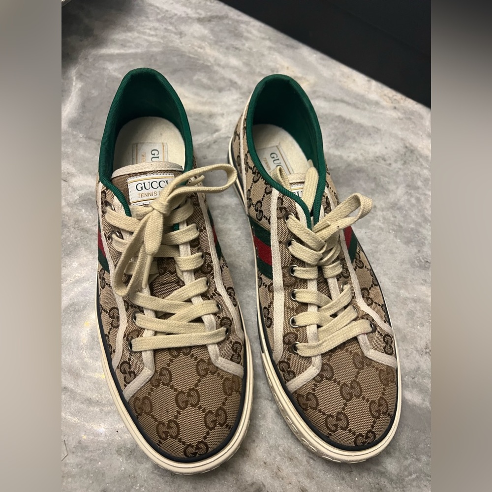 Gucci Women Sneakers